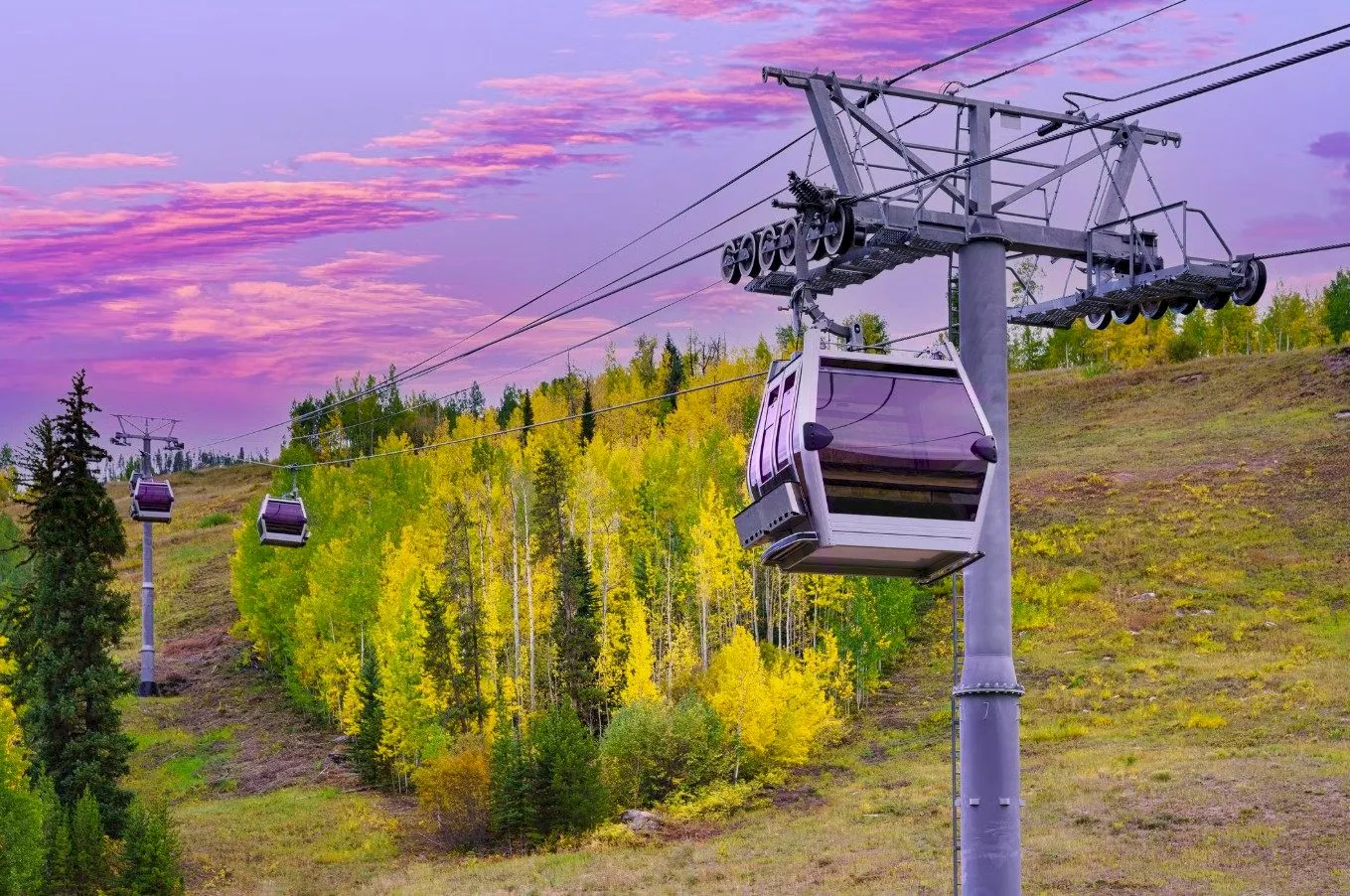 Best time for Vail gondola photography showing golden aspens and mountain sunset lighting